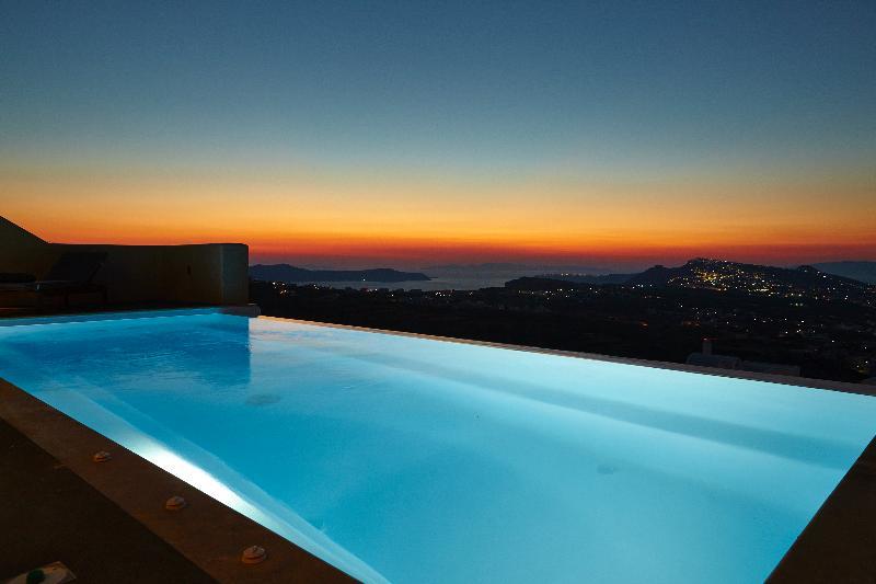North Santorini A Luxury Spa Hotel Pýrgos Buitenkant foto